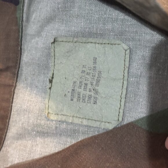 Vintage 90s U.S. Army Woodland Camo Cold Weather Field Jacket Medium Long Grunge - Picture 4 of 5